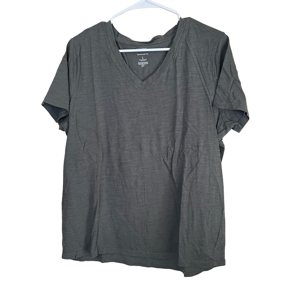 Bundle 4 V-Neck T-Shirts